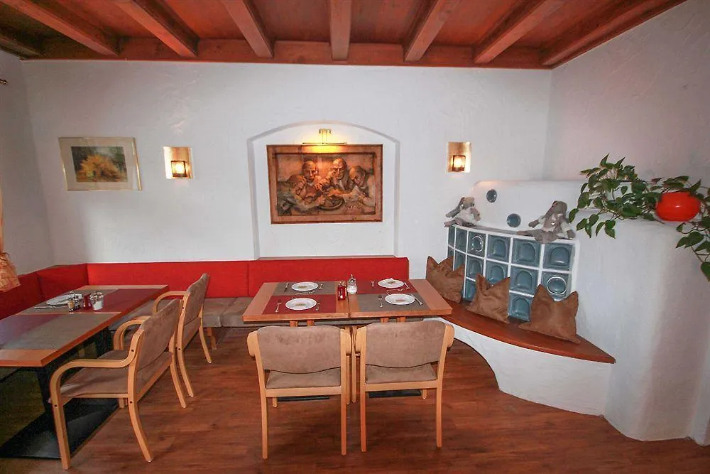 ***  Hotel Sonnenhof - Bed & Breakfast & Appartements Mutters Austria