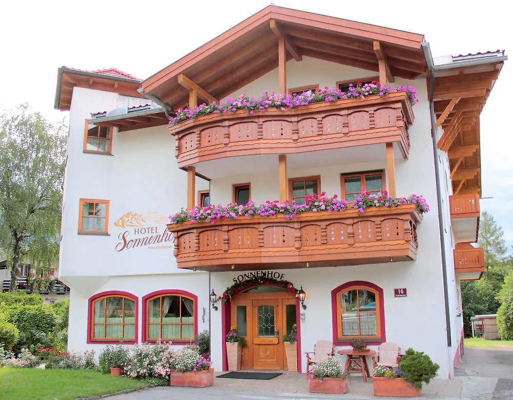 Hotel Sonnenhof - Bed & Breakfast & Appartements Mutters